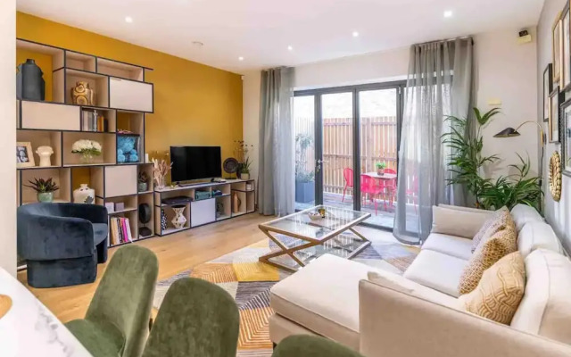 London Oasis - Spacious 4 Bedroom House