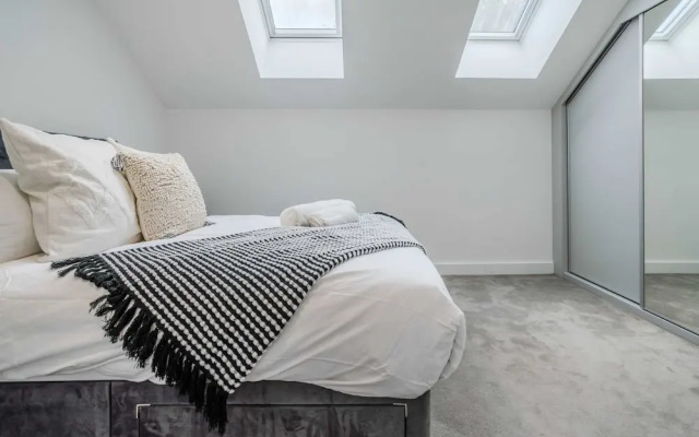 The Hidden Suite - 4BR Townhome Roof Top