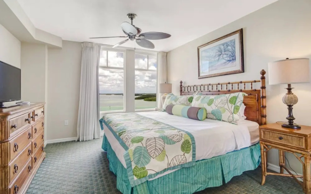Lovers Key Resort 905