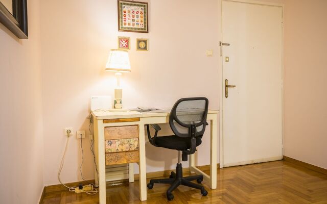 Comfortable Central Athens Flat  by Cloudkeys