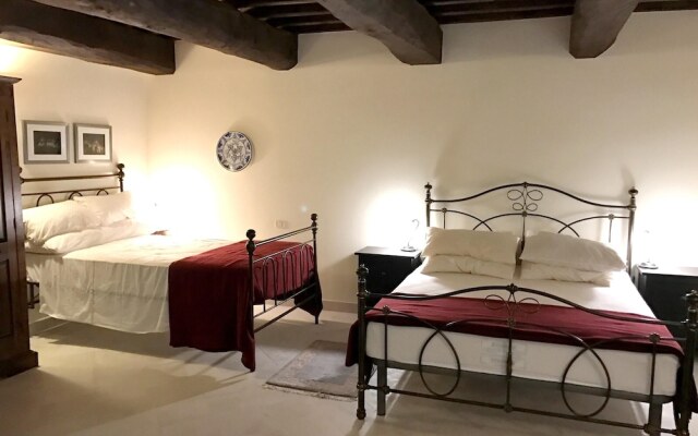 House With 4 Bedrooms in Montelaterone, With Wonderful Mountain View,