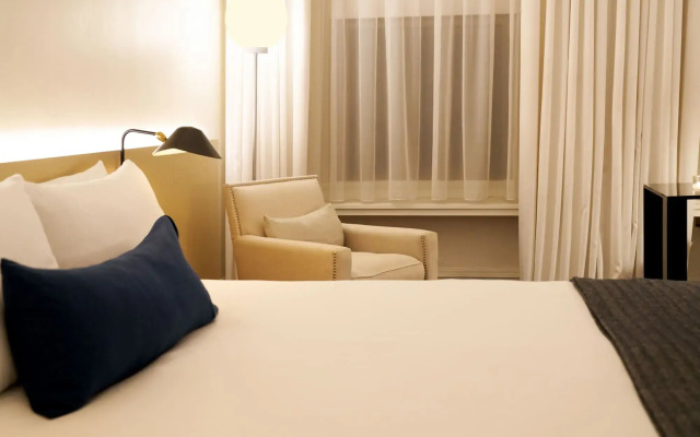 The Chicago Hotel Collection Ambassador Gold Coast