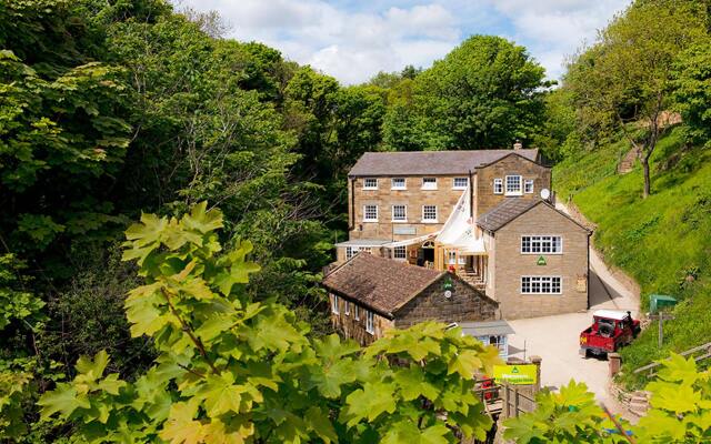 YHA Boggle Hole - Hostel