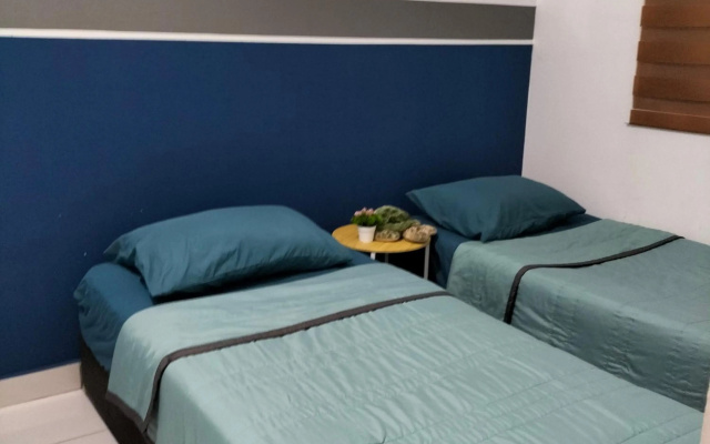 Hani Homestay WiFi Netflix Secure parking KLIA USIM INTI Aeon mall – Guest Rooms – Nilai