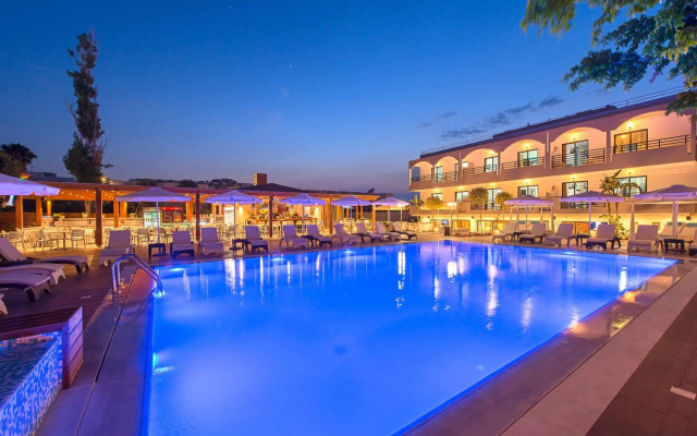 Sunny Days Hotel