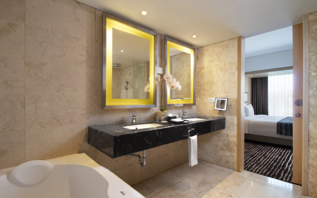Sovereign Bali Hotel