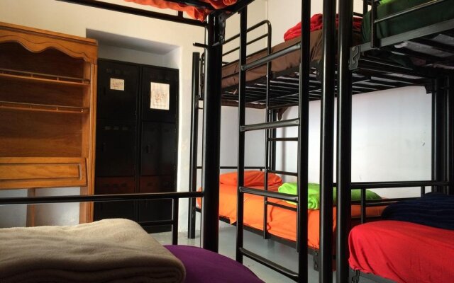 El Giro Hostal - Hostel