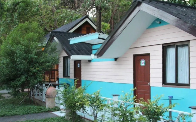 Poohbar Resort & Lotusdive