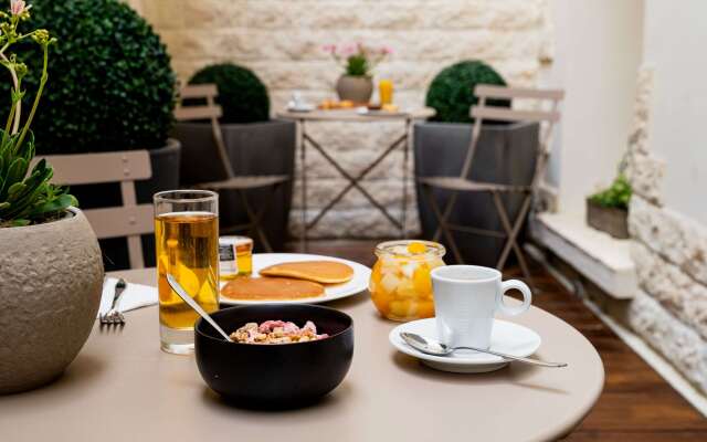 Hôtel de La Paix Tour Eiffel