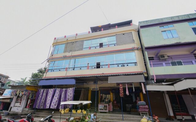 Madina Guest House by OYO Rooms