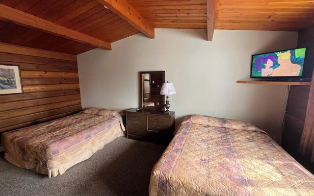 Raccoon Lodge