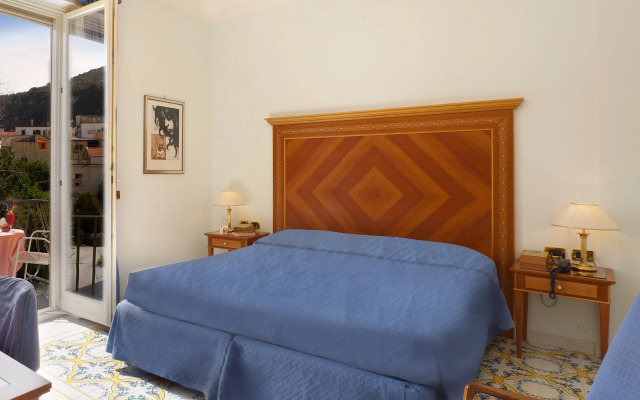 Continental Hotel