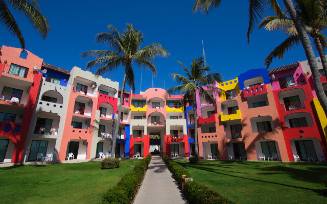 Royal Decameron Complex