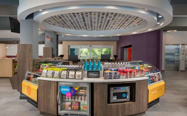 Tru by Hilton Miami West Brickell