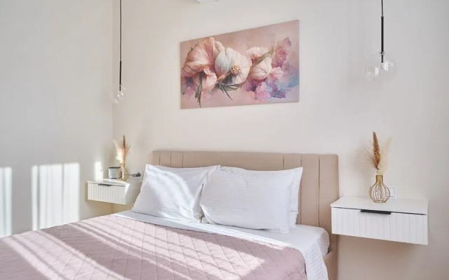 Йо Плейс на улице Героя Владислава Посадского 16/1