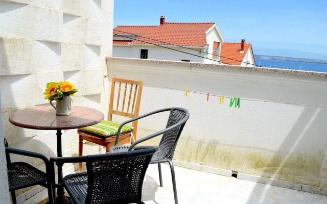 Sea View Apartment Leda