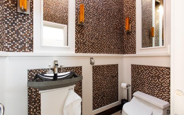 Las Flores by AvantStay