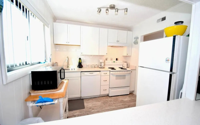 Towers 201 2 Bedroom Condo by RedAwning