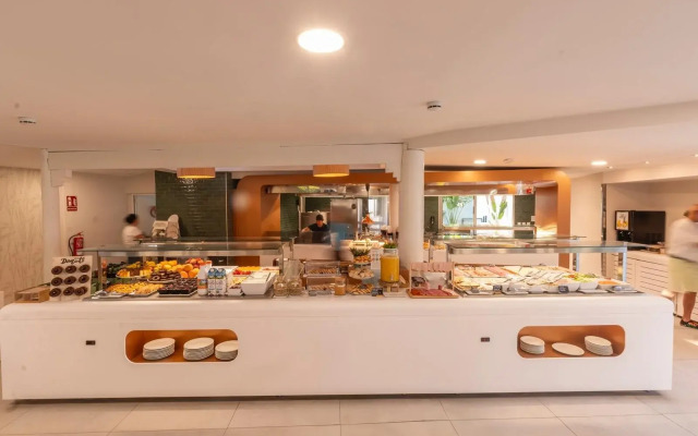 Hotel LIVVO Dunagolf Suites