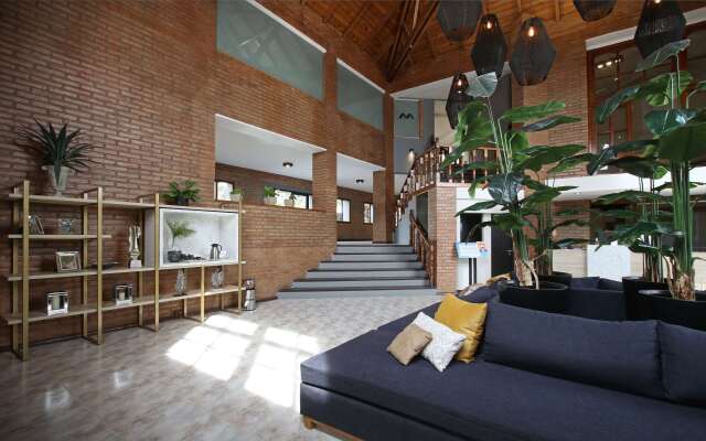 Pinares Panorama Suites & Spa