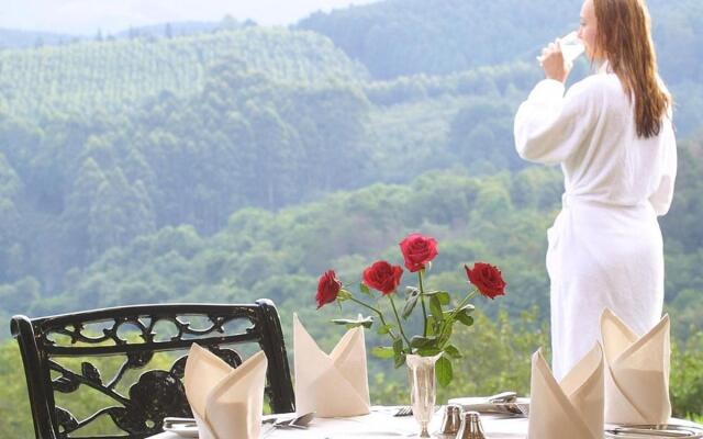 Coach House Hotel & Spa