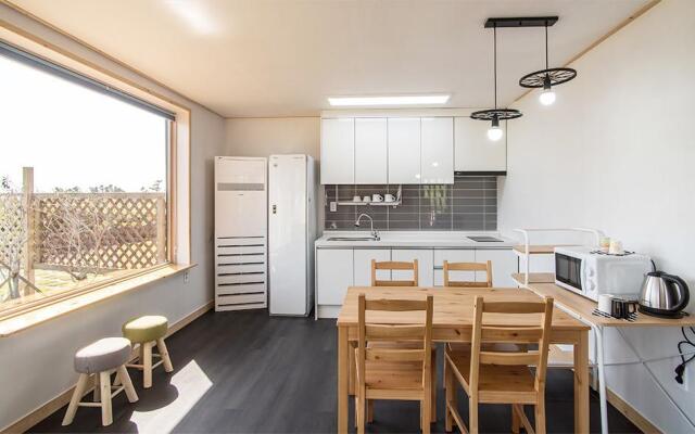 jeju jamjanun bike dokche pension