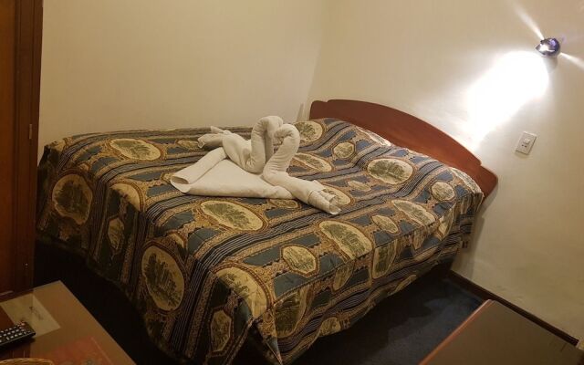 Hostal Alfredo's Palace
