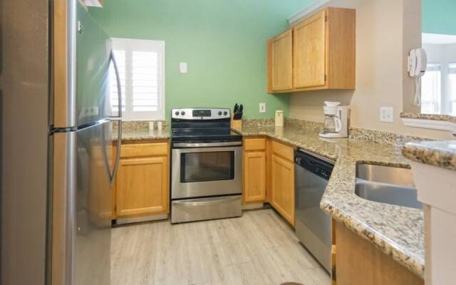 Runaway Beach Club 22202 - Two Bedroom Condo