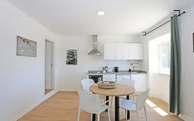 X 02 - 2 Bedroom Apartment in Quinta da Ponte