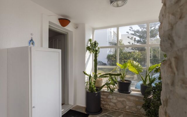 Vagia Calm House 2