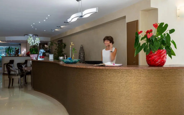 Hôtel Les Trois Roses, Grenoble Meylan