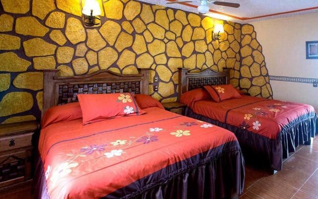 Hotel El Rincon Mexicano