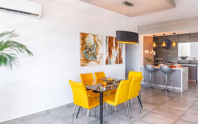 Levanco City Sea Business Suite
