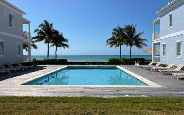Palm Cay Beach Club & Marina
