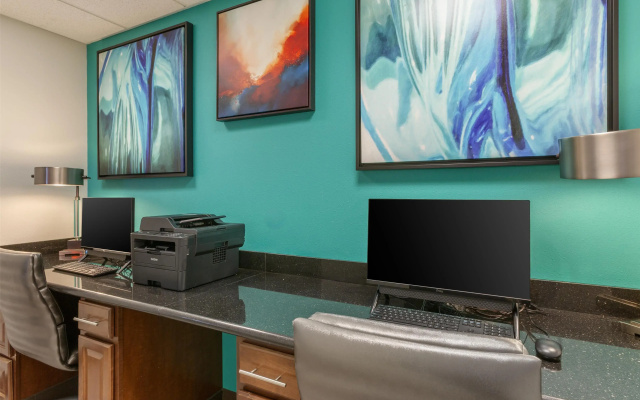 Best Western Plus Gallup Inn & Suites