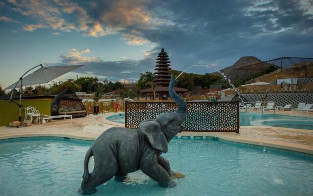 Magic Natura Animal, Waterpark & Polynesian Resort