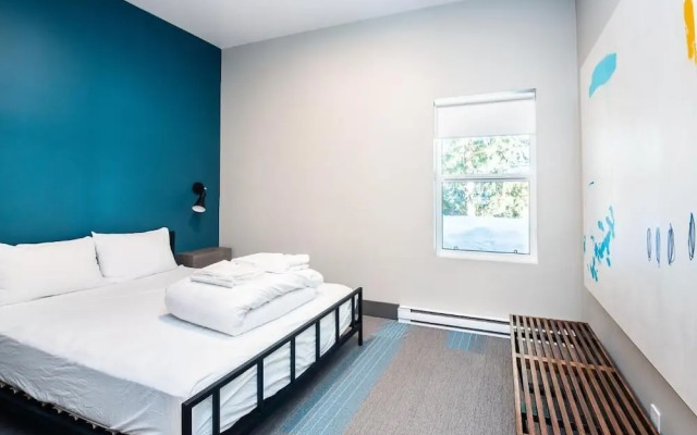 Nowhere Special Hostel