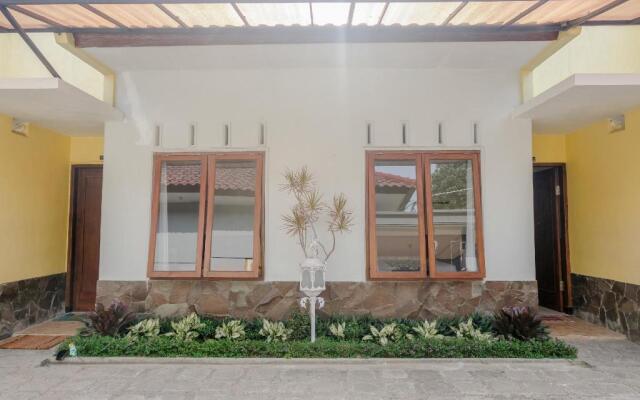 OYO 1028 Garuda Residence