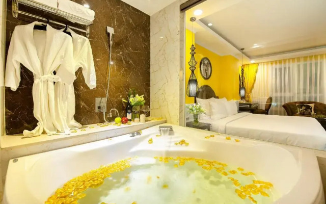 Adora Art Hotel
