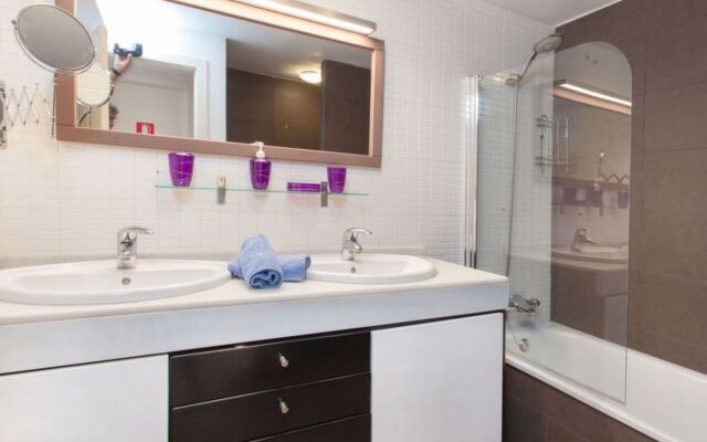 House Atenea Lloret de Mar