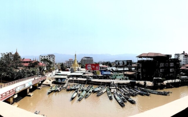 Inle Strand Hotel