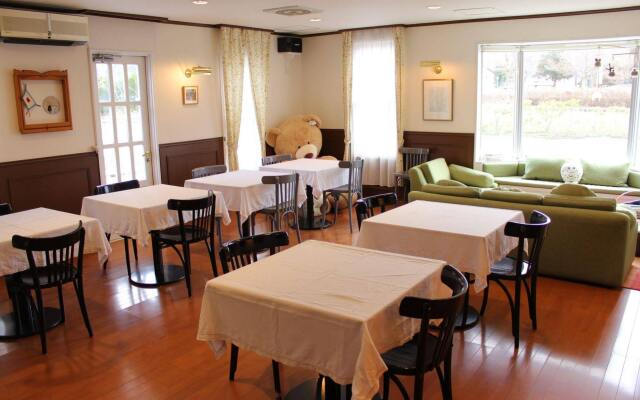 Weekend Shuffle Lakeside Inn