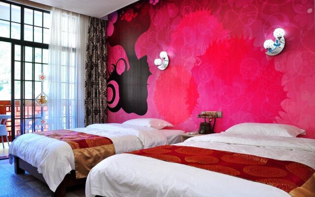 Seven Plus One Theme Inn