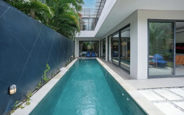 Twin Villas Drupadi 8Br Seminyak