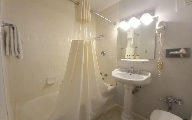 Arlington Resort Hotel and Spa