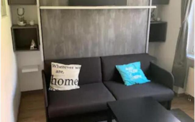 Lovely 1-bedroom vacation studio apartment with pool and sauna