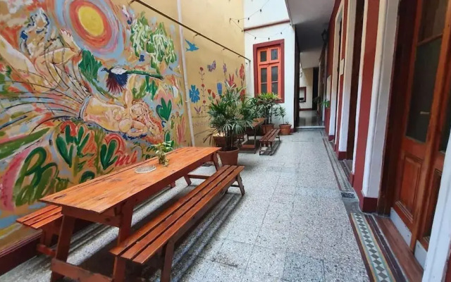 Hostelmo Hotel & Hostel