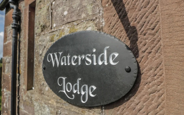 Waterside Lodge