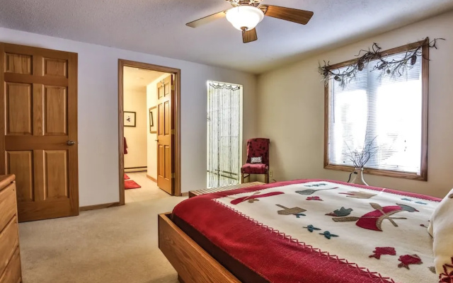 Content Retreat - 4 Br Home