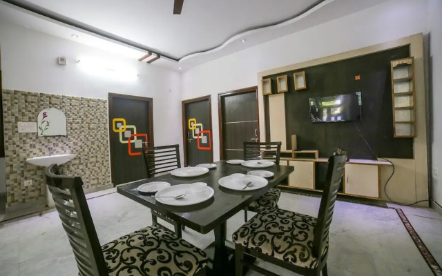 OYO Home 16423 Spacious 3BHK